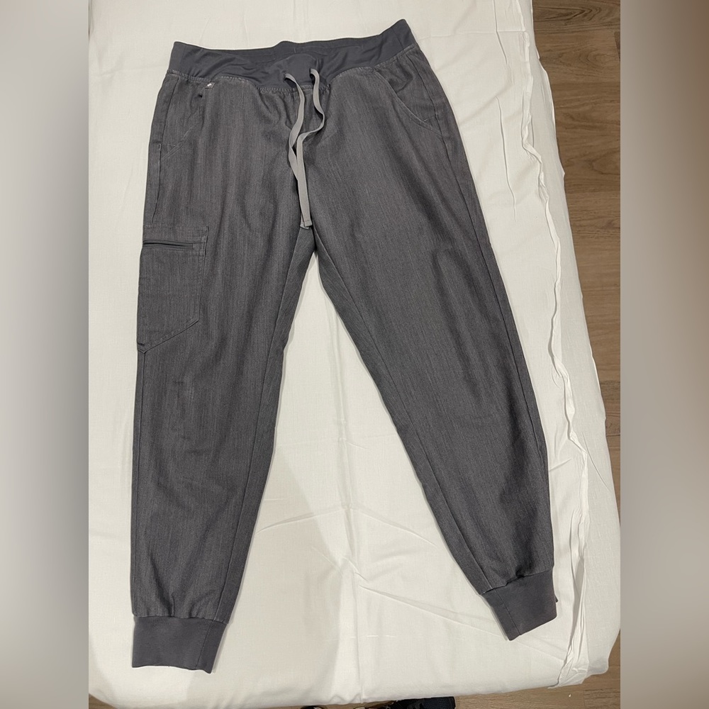 Women’s graphite Zamora joggers in medium petite